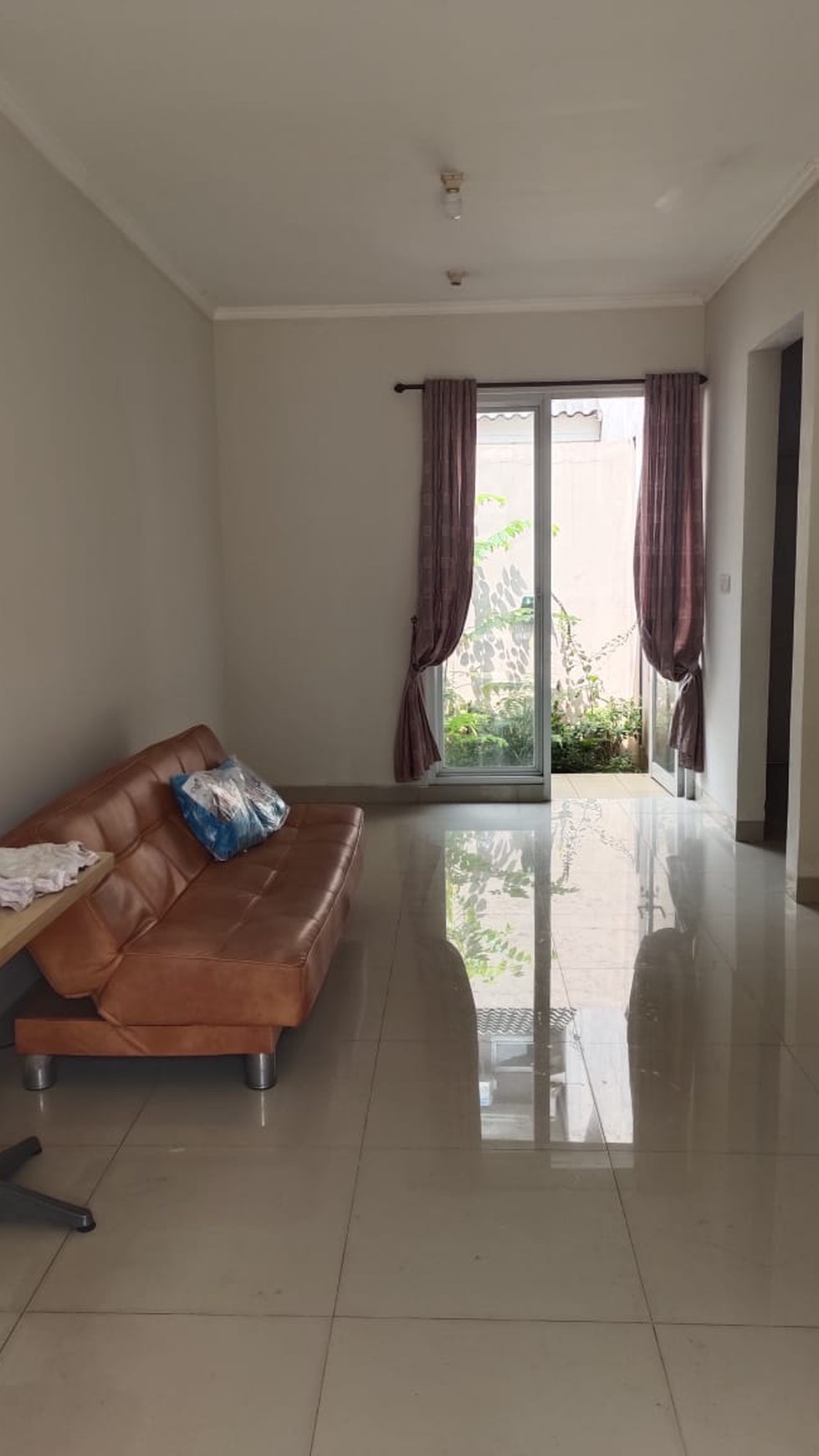 DISEWAKAN RUMAH MICHELIA