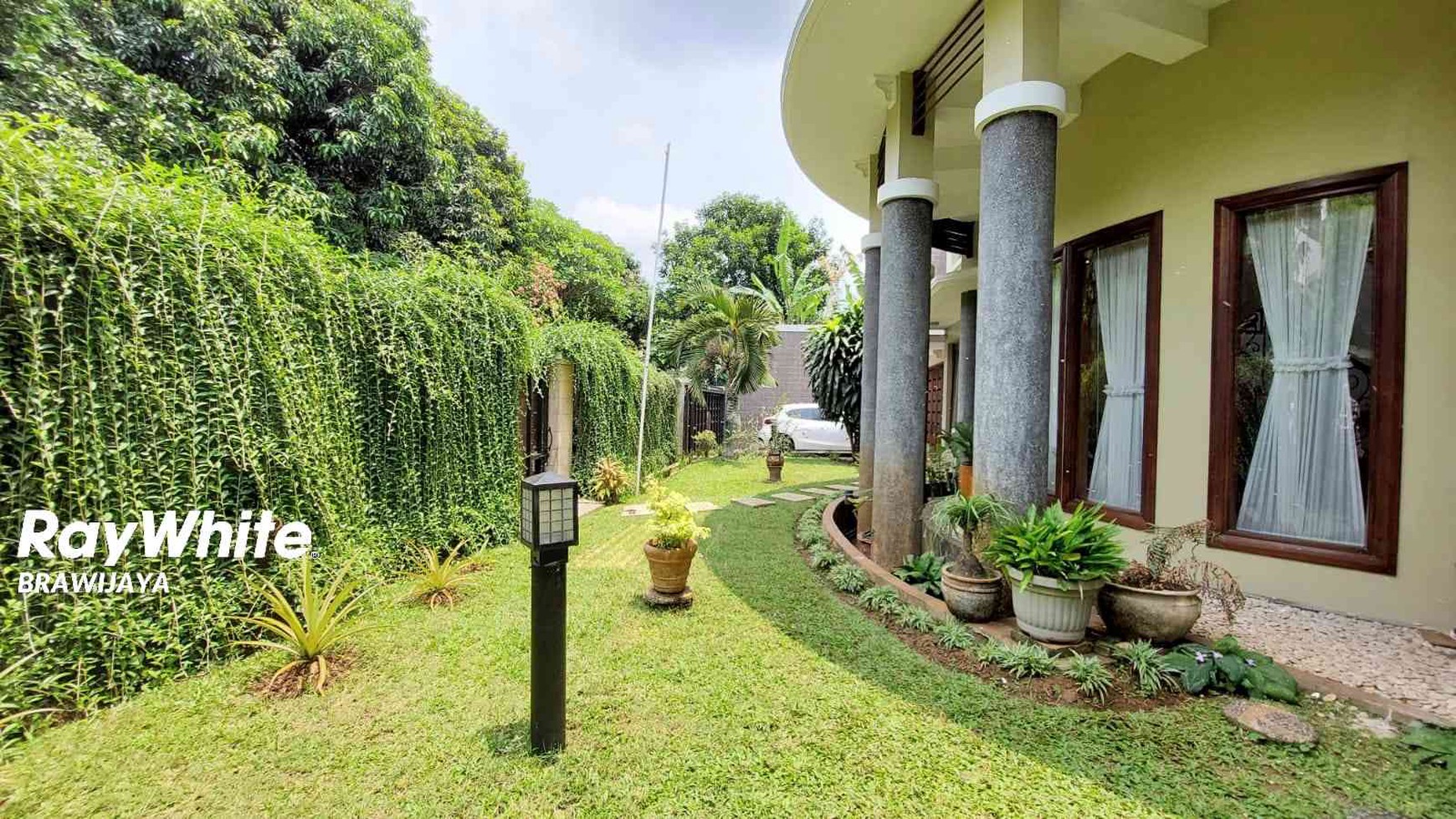 RUMAH MEWAH DI KEBAGUSAN, JAKSEL, DEKAT KE TB SIMATUPANG DAN AKSES TOL JORR