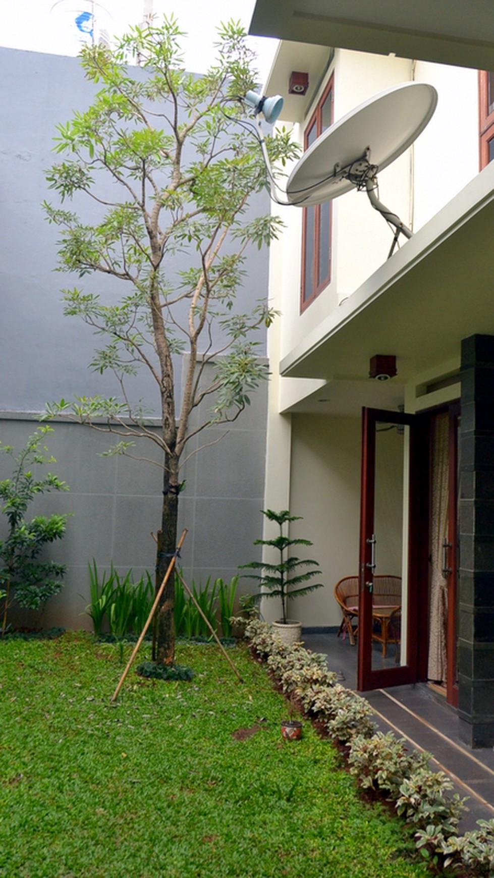 Rumah Bagus Di Graha Taman Bintaro Jaya Sektor 9