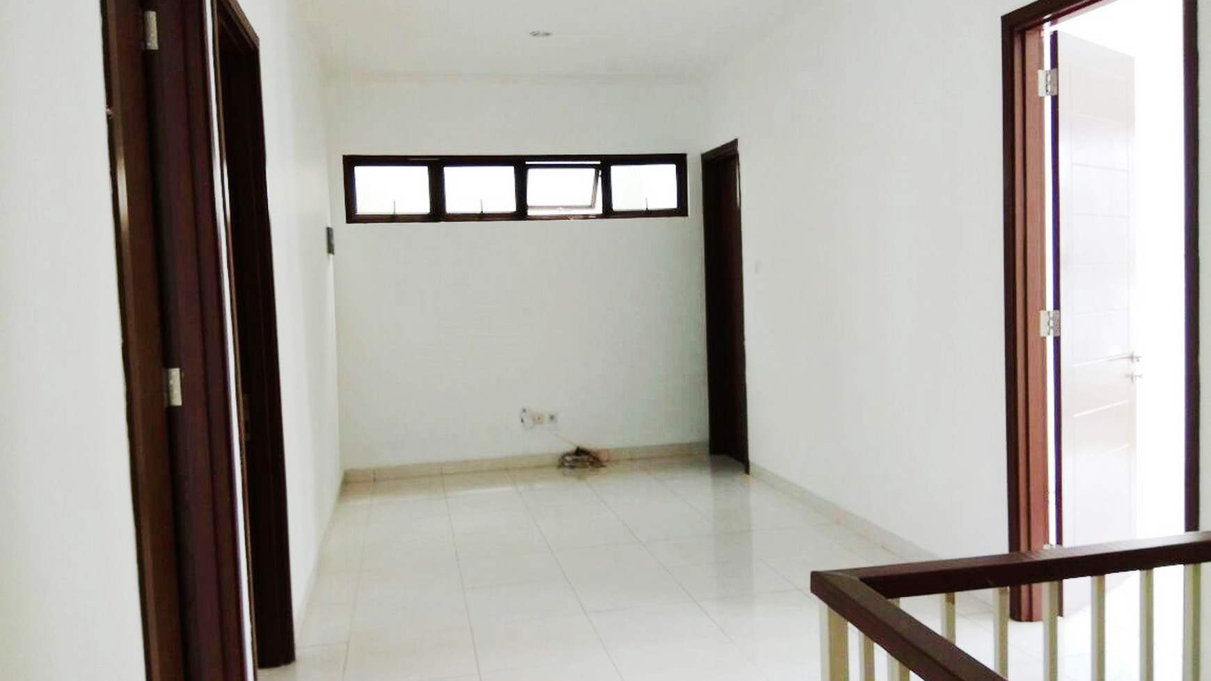 Rumah Bagus Di Discovery Conserva, Bintaro Jaya Sektor 9