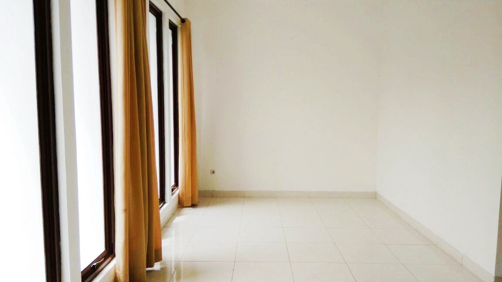 Rumah Bagus Di Discovery Conserva, Bintaro Jaya Sektor 9