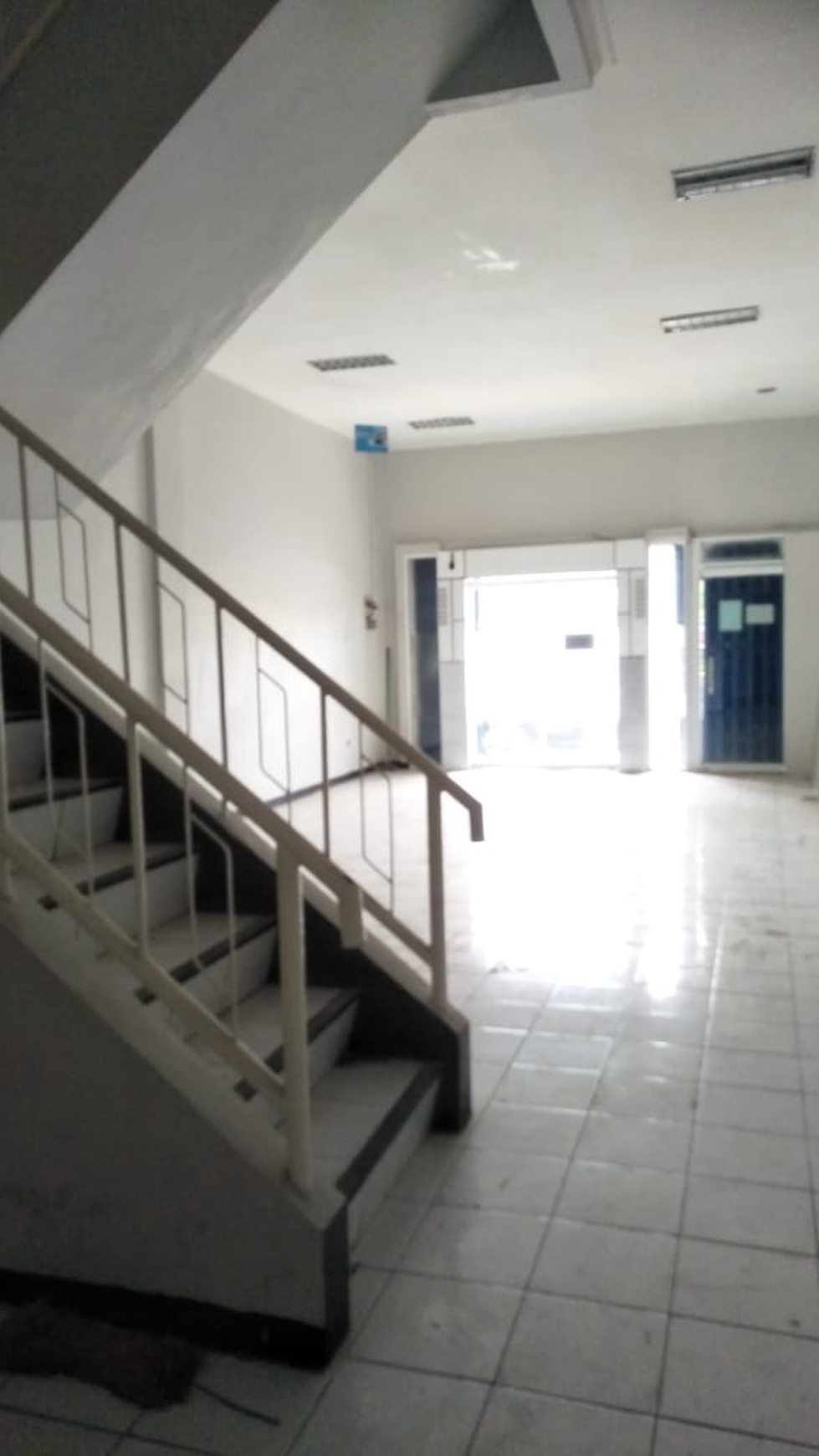 Dijual Ruko 3 Lantai di Boulevard Raya Gading Serpong dengan harga menarik