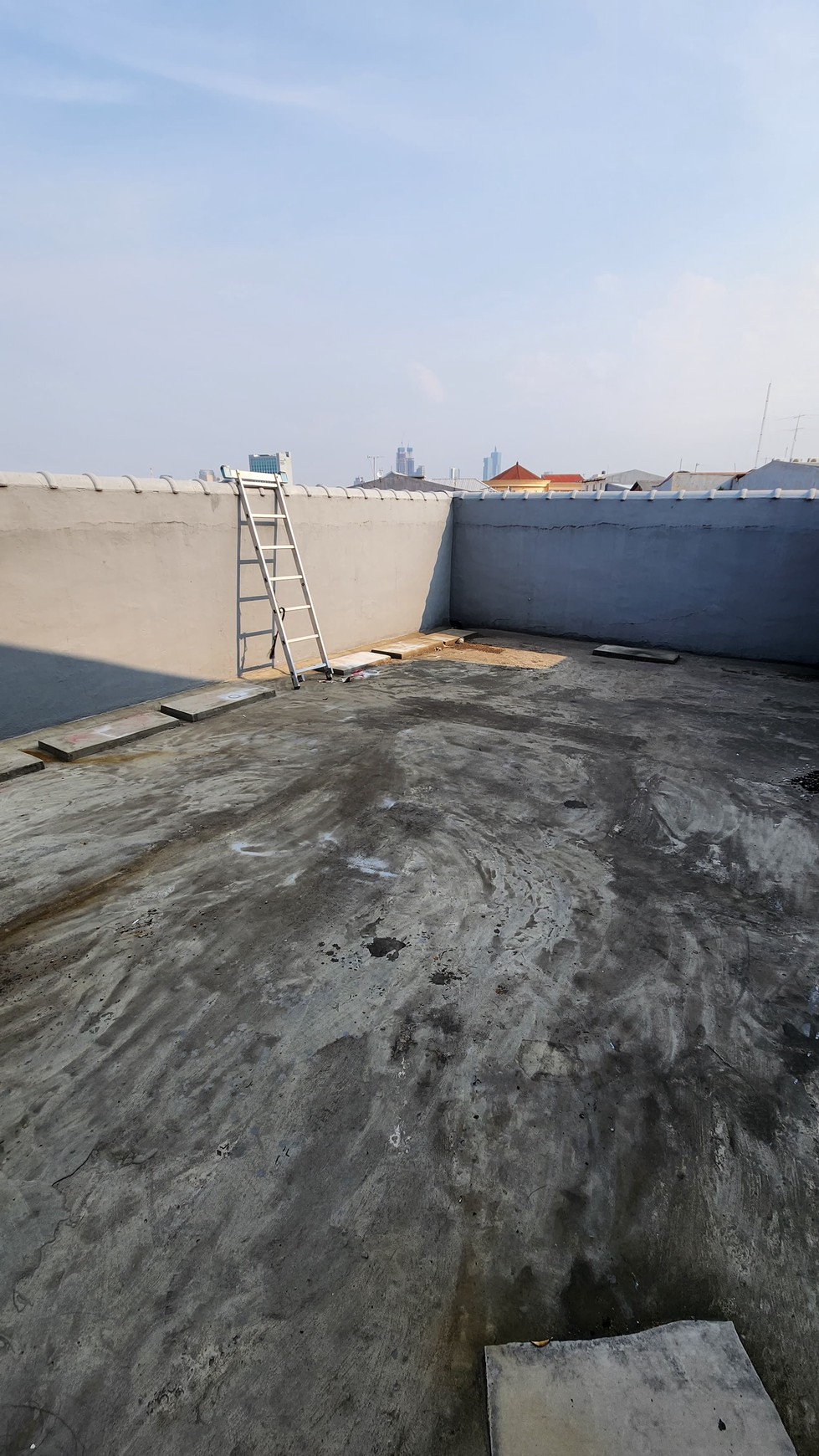 Dijual Ruko di Roxy Mas Jakarta Pusat , Hoek, Strategis