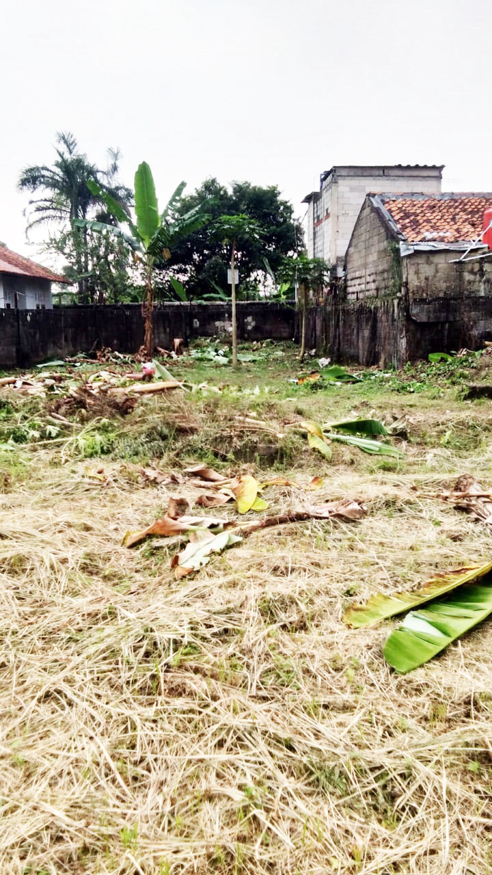 Kavling Pinggir Jalan cocok untuk usaha di Sukabakti, Ciputat, Tangerang Selatan