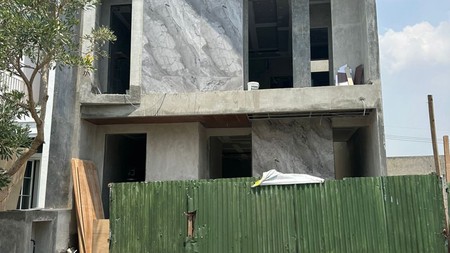 Dijual Rumah Baru Minimalis 2 Lantai di Dian Istana, Surabaya