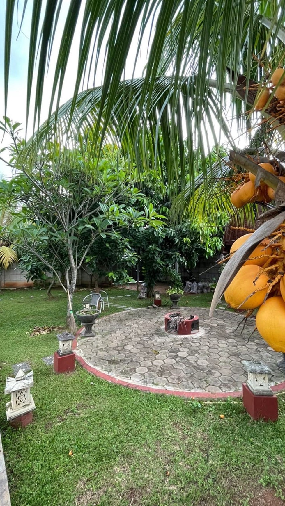 Jagakarsa rumah villa hitung tanah luas 600 hoek