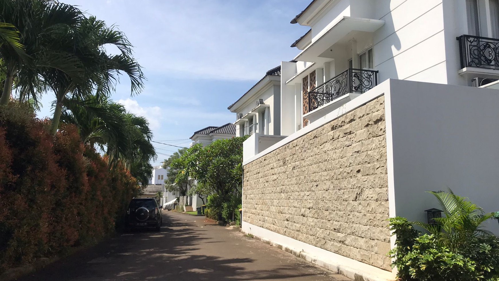 Rumah Baru 2 lantai Minimalis dalam Townhouse Cilandak