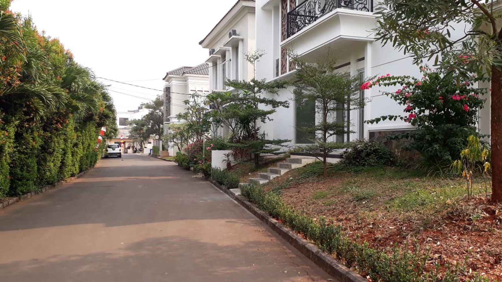 Rumah Baru 2 lantai Minimalis dalam Townhouse Cilandak