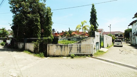 Tanah Bonus Bangunan Rumah Cocok Untuk Kost Pogung Baru Dekat UGM