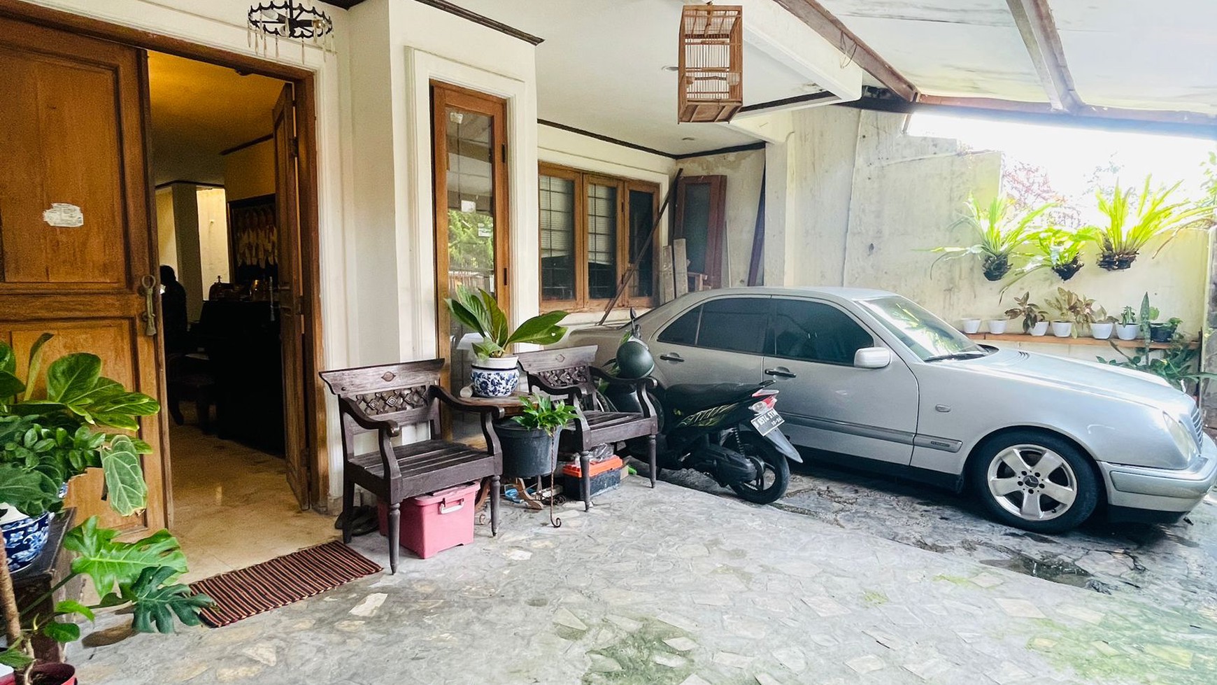 Bukit Duri tebet timur rumah cantik belakang burger king