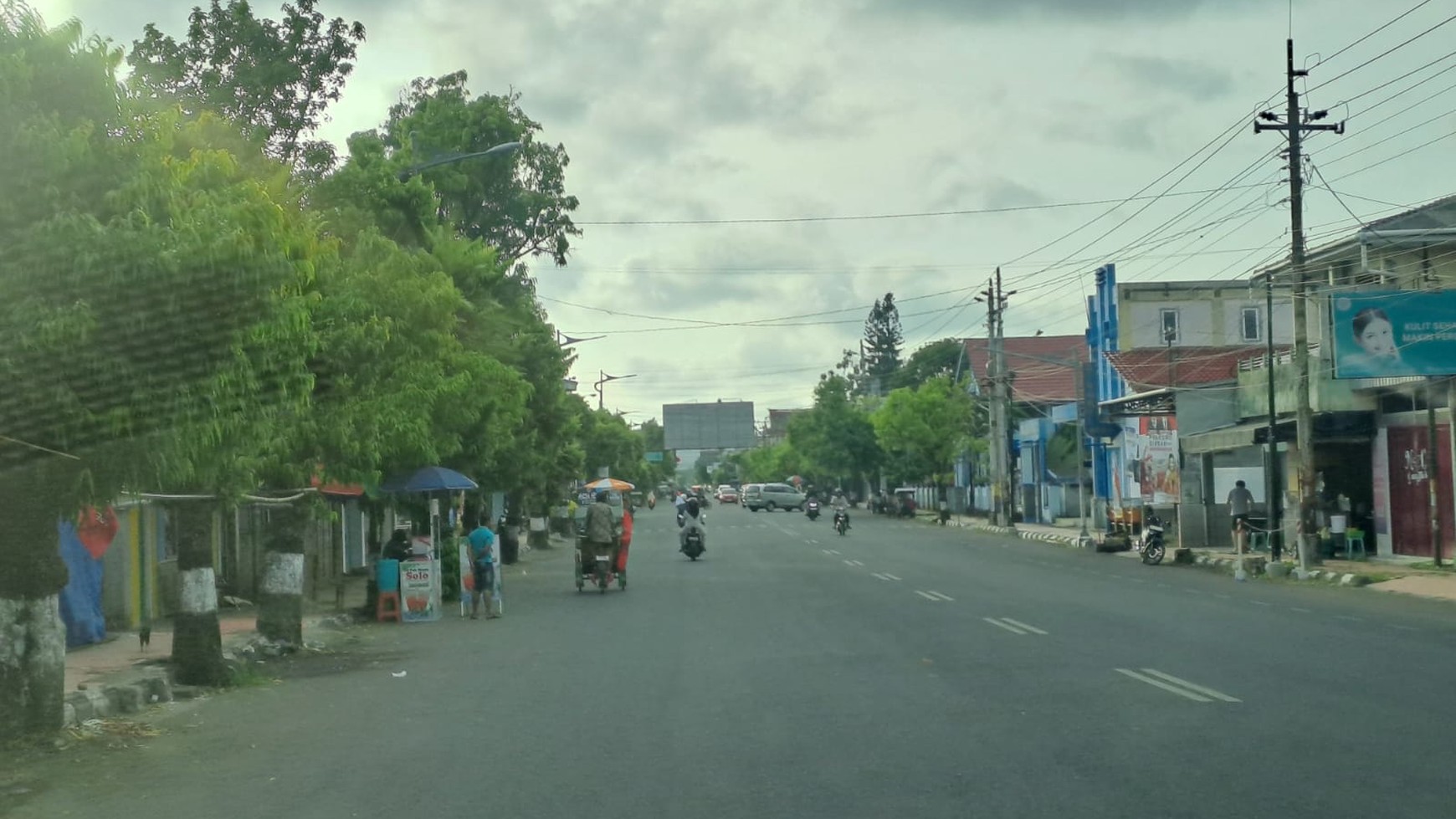 RUMAH KLASIK HITUNG TANAH, JALAN UTAMA CILACAP JAWA TENGAH, COCOK UNTUK CAFE, RESTO, SHOWROOM