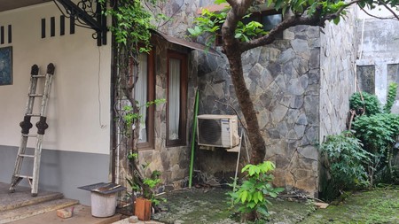 Rumah Bagus Di Jl Kepodang Raya , Jl H Toran Bintaro Sektor 2