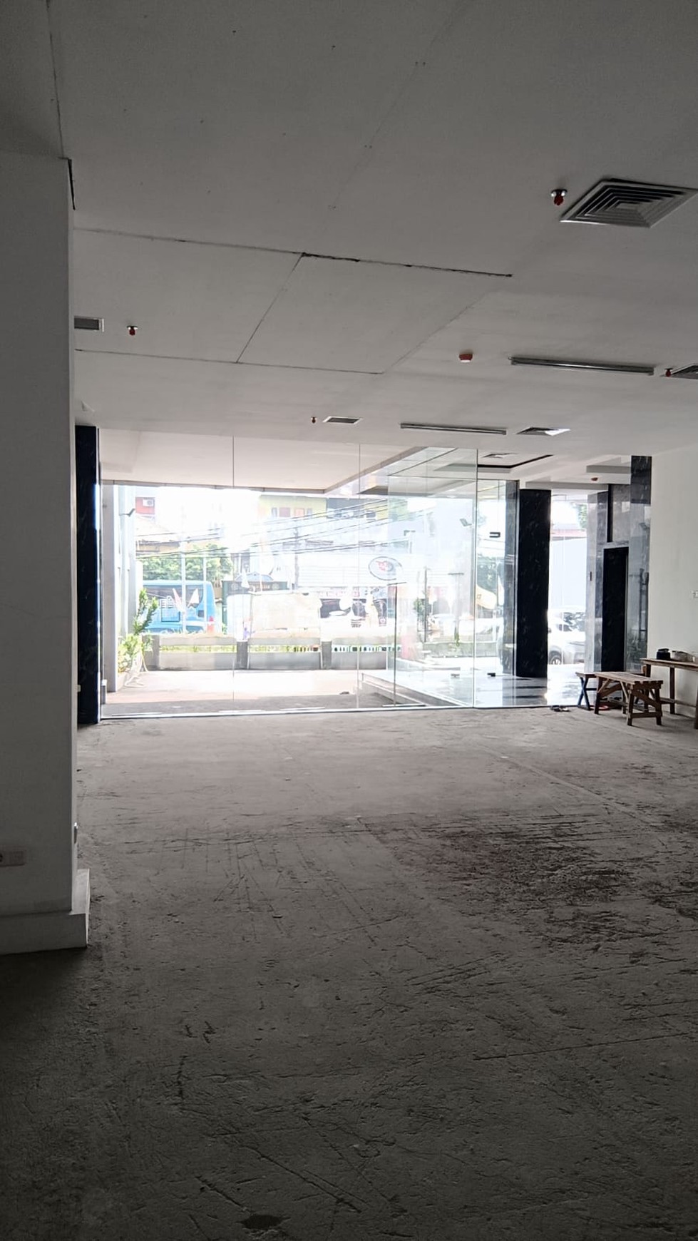 Gedung Siap Pakai Di Jl Mampang Prapatan Jakarta Selatan