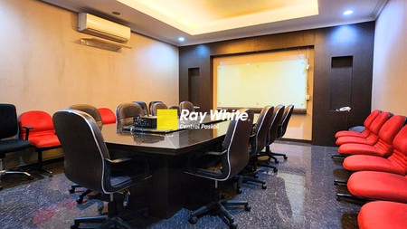 Gedung Usaha 3 Lantai di Sayap Dago Kota Bandung