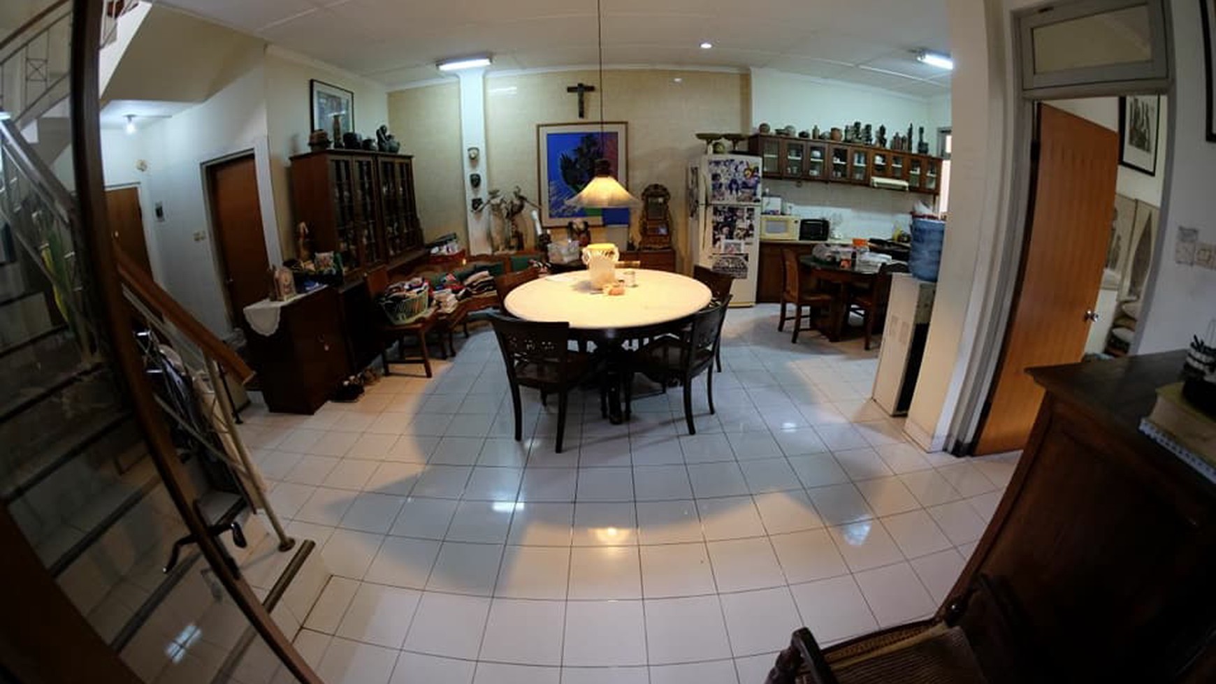 RUMAH CANTIK DENGAN HALAMAN LUAS DITENGAH KOTA, JL KUSUMANEGARA, YOGYAKARTA
