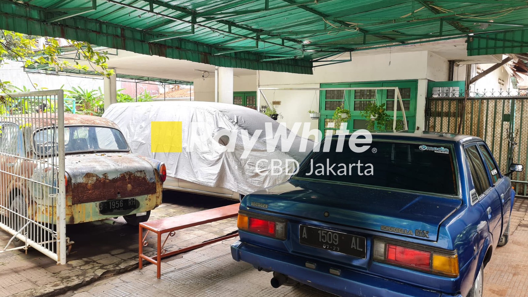 Djual Rumah Jl. Taman Amir Hamzah.