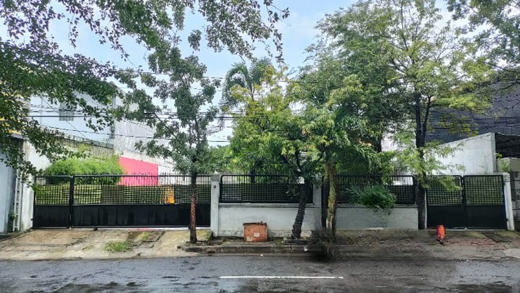 DIJUAL TANAH & RUMAH DI RAYA JEMURSARI