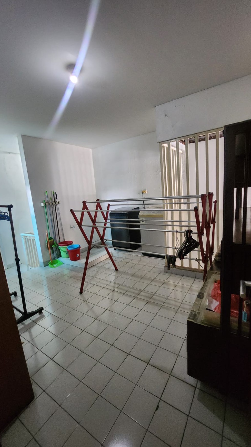 Rumah siap huni di Bintaro Sektor 9