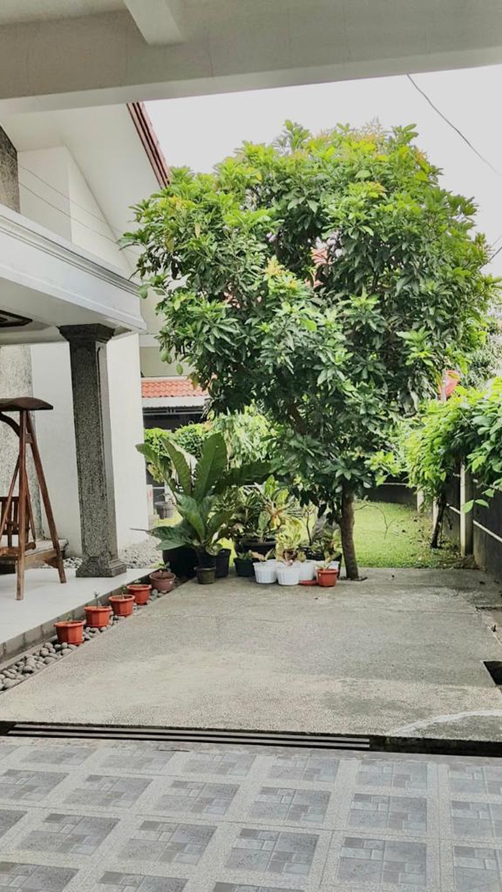 Rumah Bagus di jl Batu Indah, Buah Batu Bandung