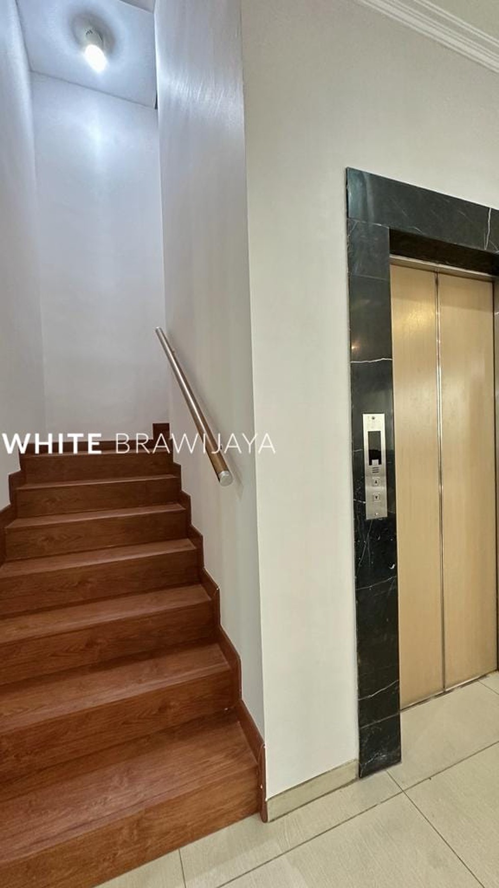 Townhouse Brawijaya Kebayoran Baru