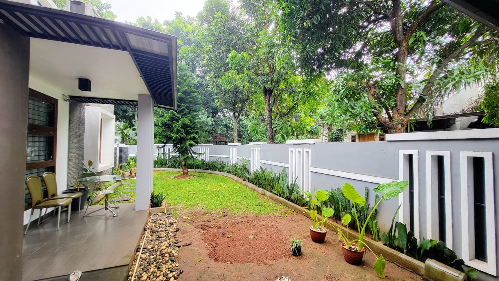 dijual Rumah Hook dan Bagus di Kencana Loka Bsd City