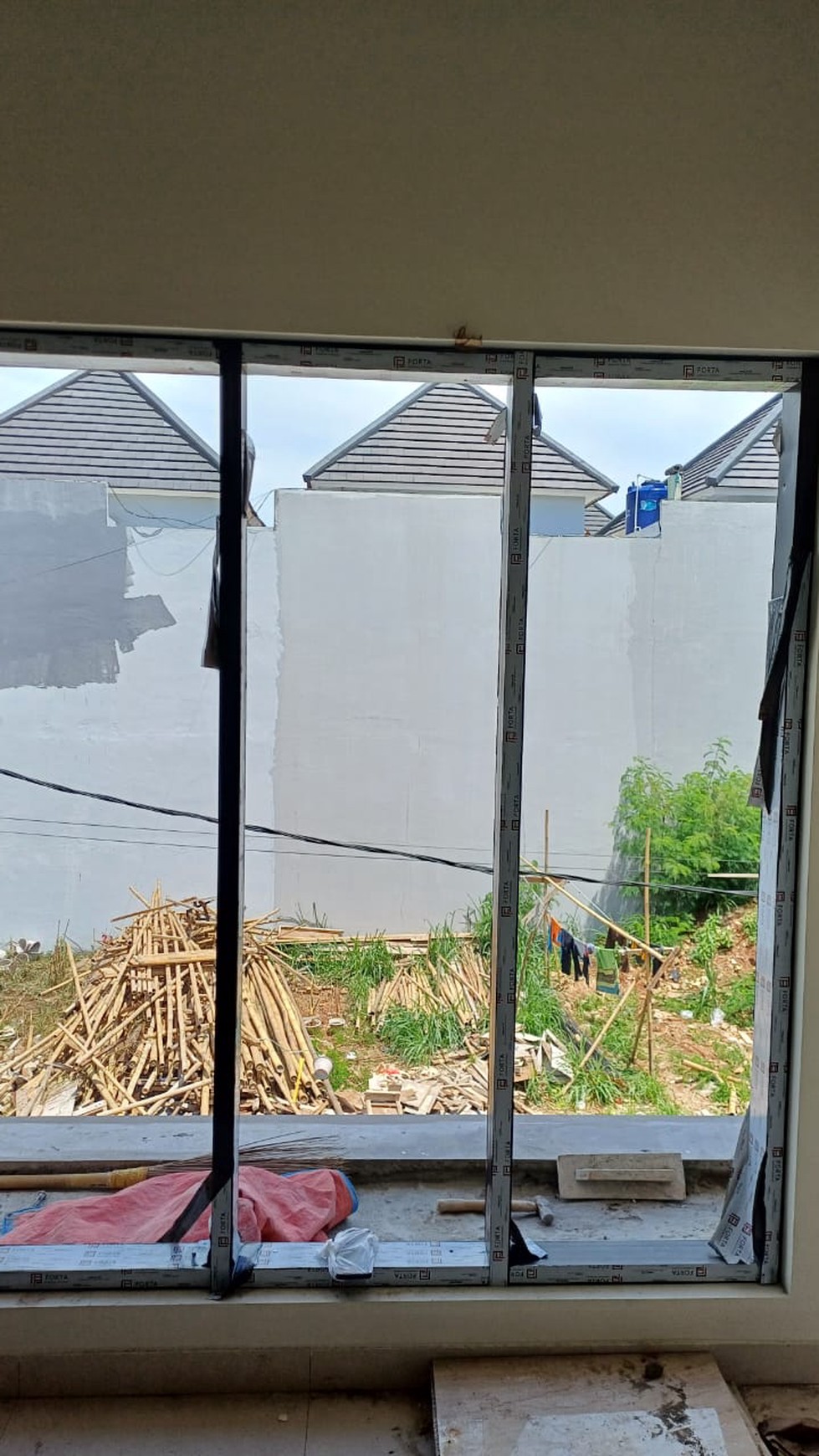 Rumah Brand New, Bagus, Lingkungan aman dan Nyaman di Pondok Karya