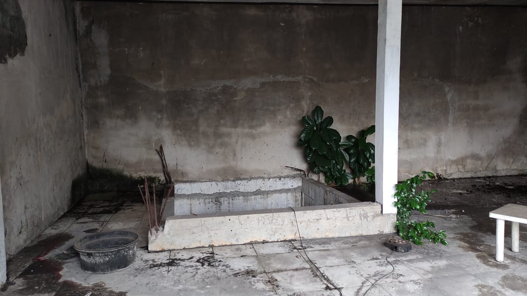 BANGUNAN DI JL COKROAMINOTO, WIROBRAJAN, DEKAT SMA MUHAMADYAH 7