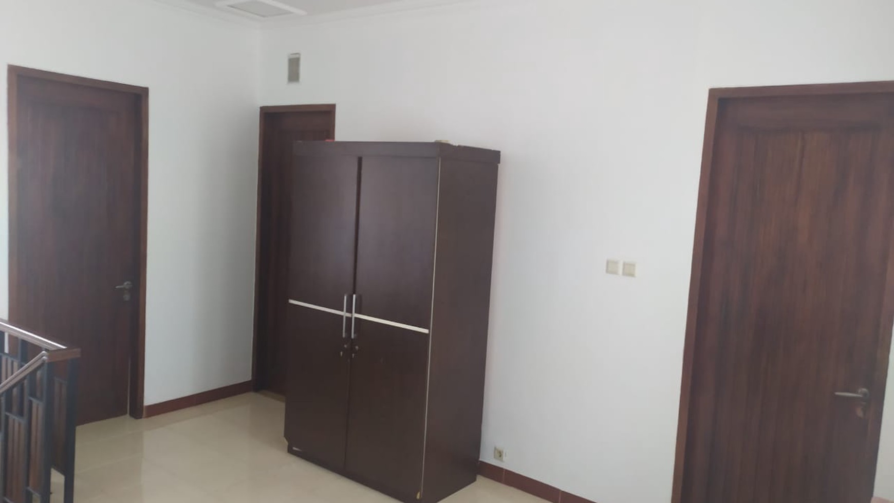 RUMAH TINGGAL DI DALAM PERUMAHAN PREMIUM, JOGJA REGENCY,  TIMUR AMBARUKO PLAZA