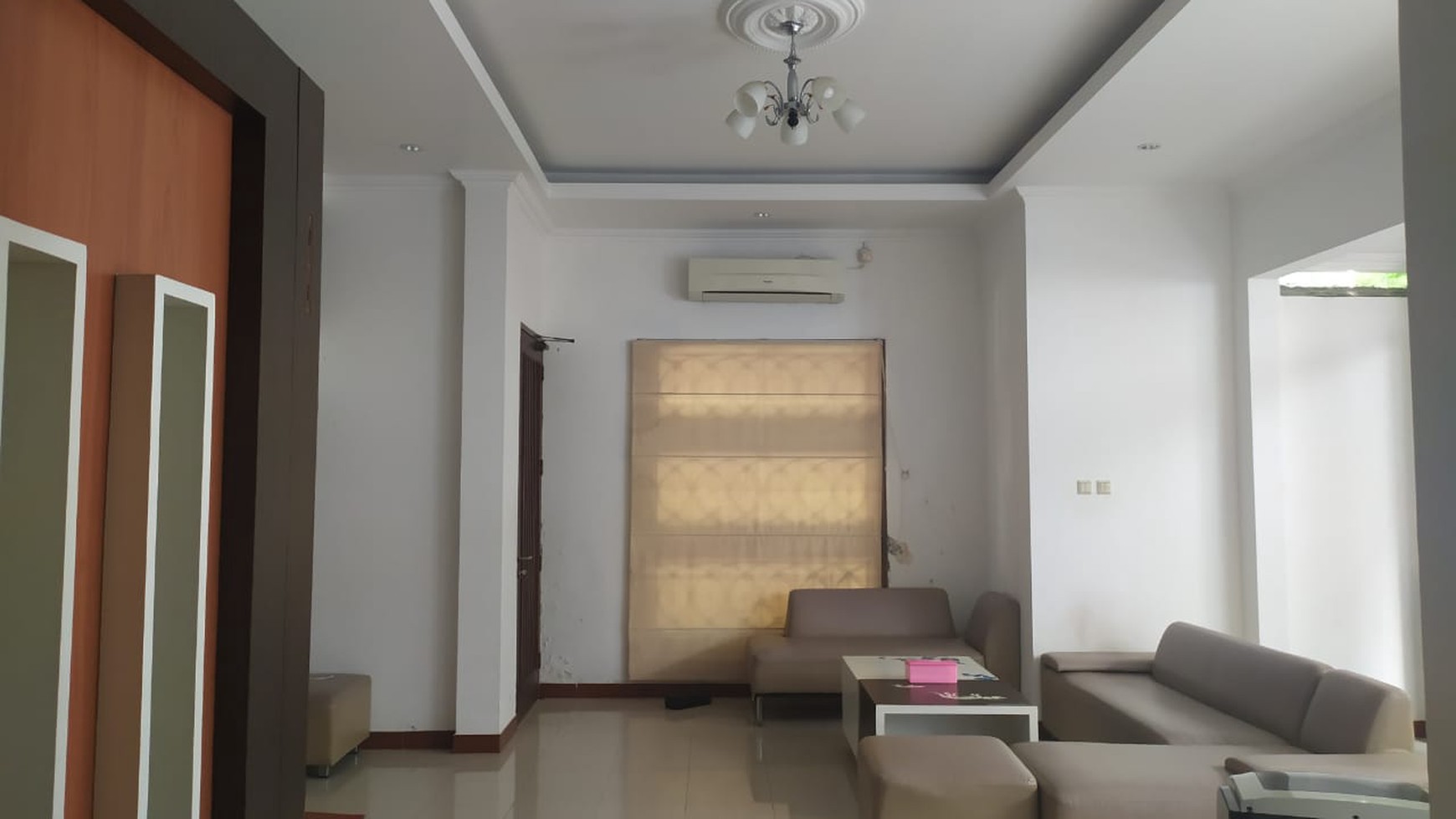 RUMAH TINGGAL DI DALAM PERUMAHAN PREMIUM, JOGJA REGENCY,  TIMUR AMBARUKO PLAZA