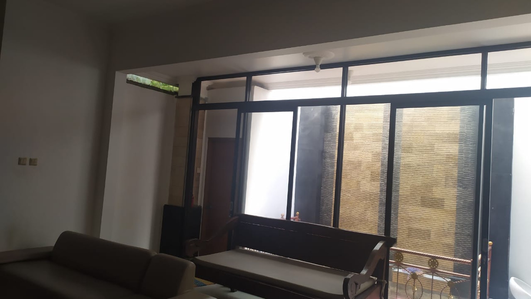 RUMAH TINGGAL DI DALAM PERUMAHAN PREMIUM, JOGJA REGENCY,  TIMUR AMBARUKO PLAZA