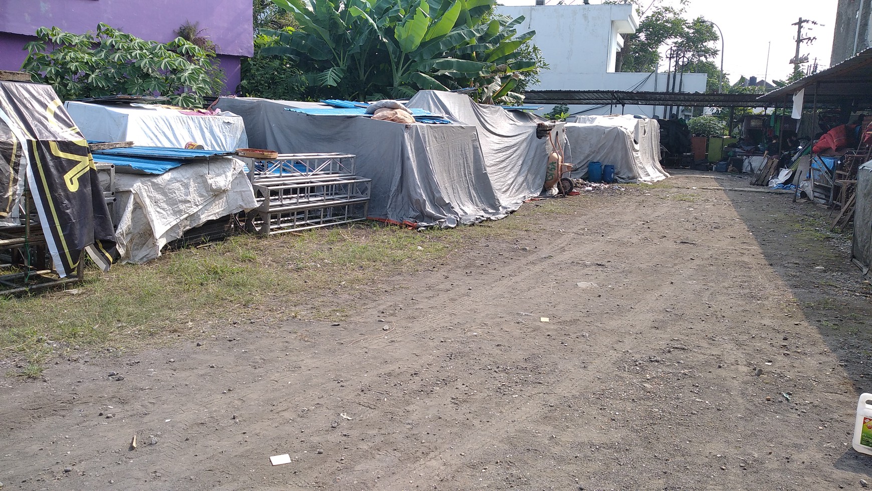 TANAH 800 METER  PERSEGI, DI JL ANGGAJAYA, COCOK UNTUK KOST, PENGINAPAN, DLL