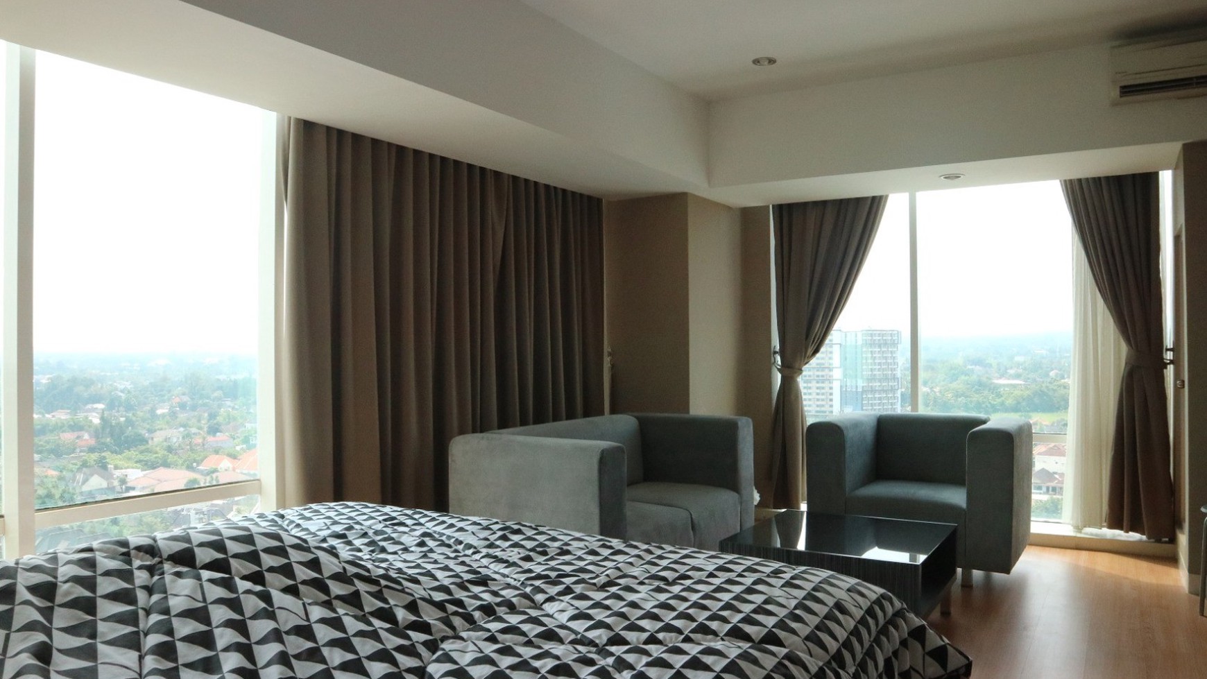 Miliki Apartemen Dengan Furniture Lt 17 View Lapangan Golf - Mataram City 