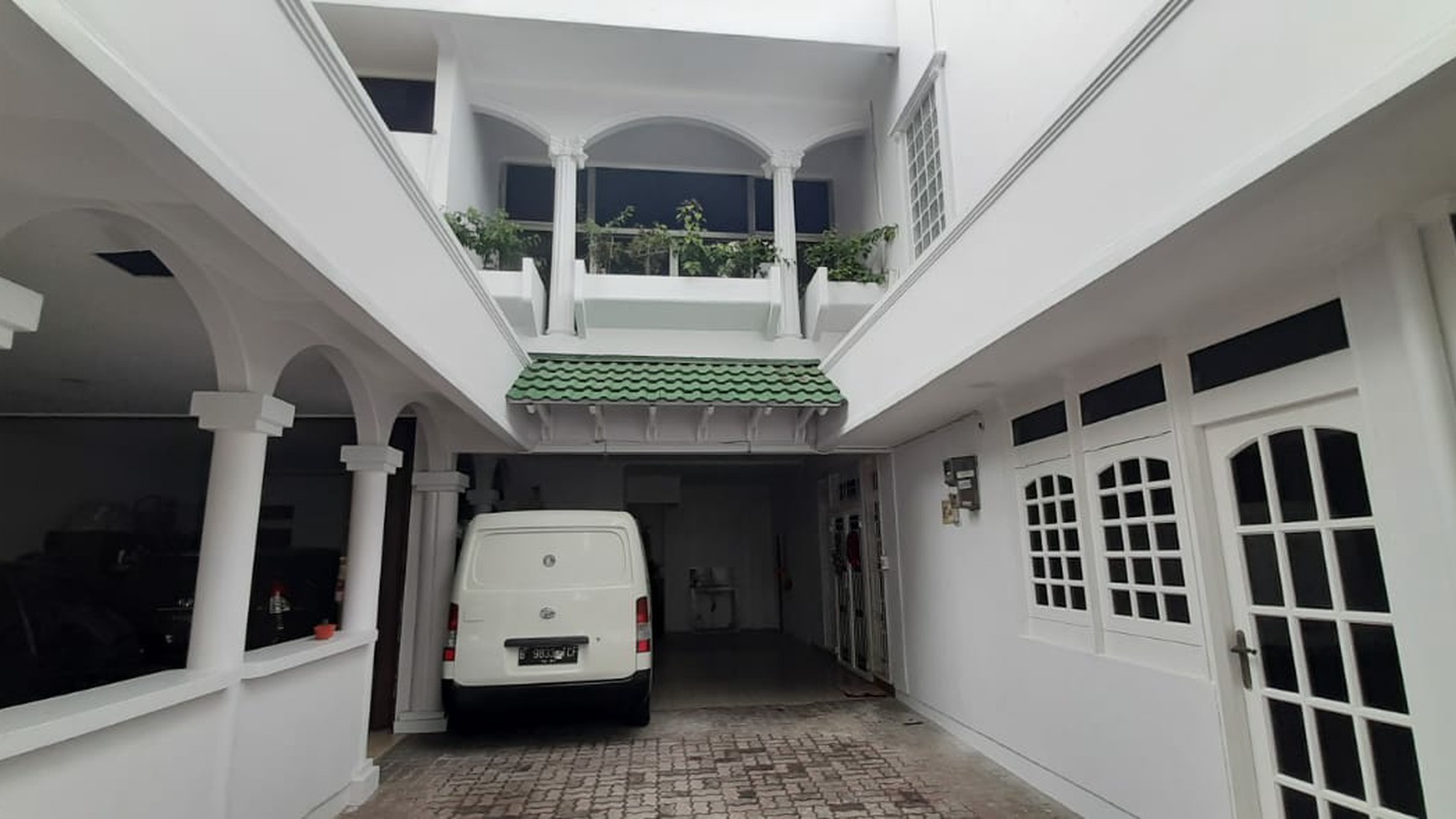 Dijual Cepat Rumah Asri Sejuk Siap Huni Bagus Bersih Terawat dengan Kondisi Baik terletak di Tengah kota, Cawang Jakarta Timur