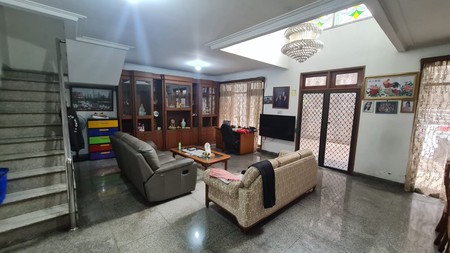 Termurah Rumah di Taman Modern Furnish Cakung Jakarta Timur