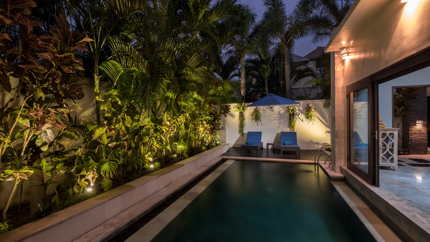 Freehold - Exquisite Tropical Retreat 2-Bedroom Villa in Prime Canggu Location