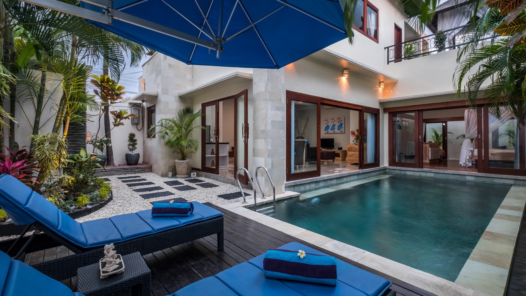 Freehold - Exquisite Tropical Retreat 2-Bedroom Villa in Prime Canggu Location