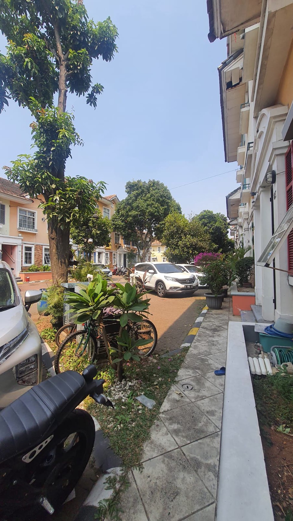 Dijual townhouse Taman Ayu Lippo Karawaci Tangerang 