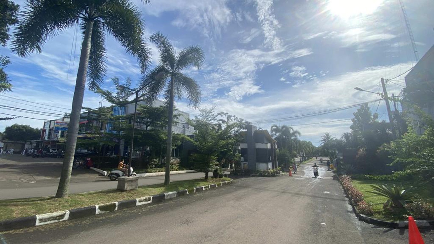 Rumah Cantik Siap Huni, Dalam Cluster dan Hunian Nyaman @Permata Depok Regency