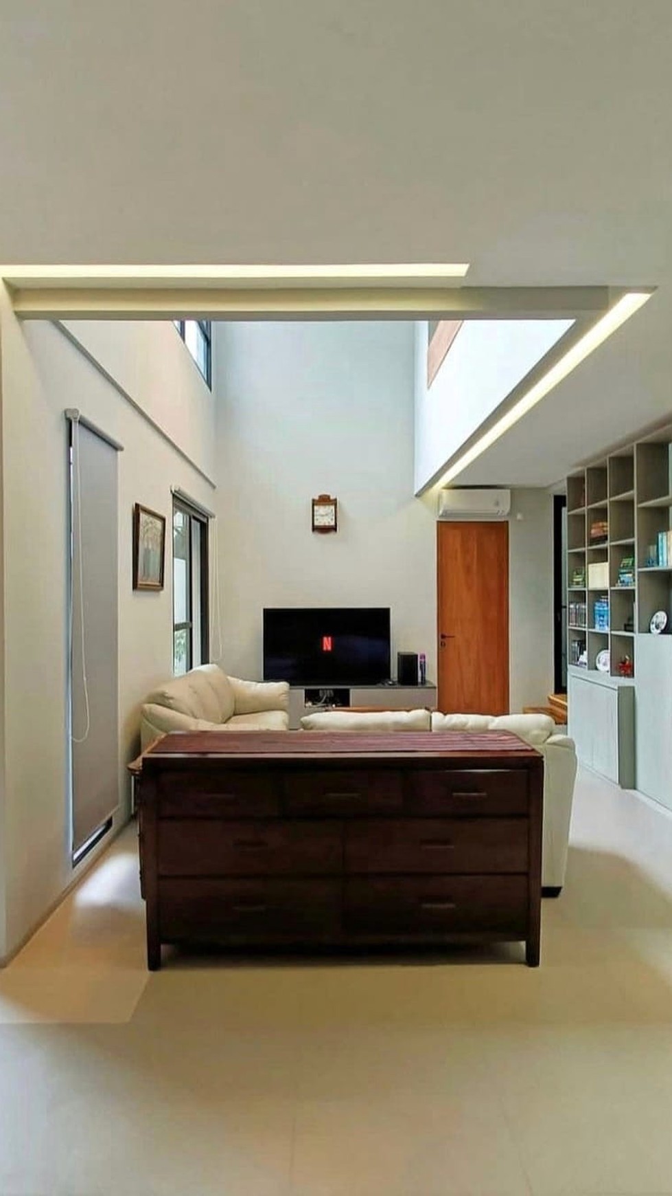 Rumah dengan Pool dan Siap huni di Emerald Garden Bintaro Jaya