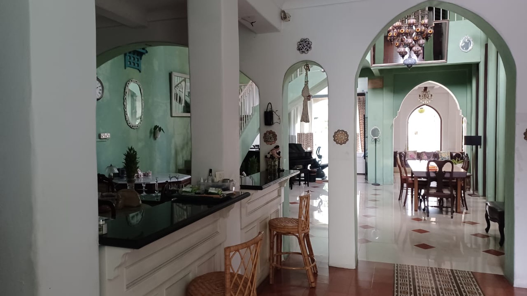 Homey House With Swimming Pool For Rent In Menteng