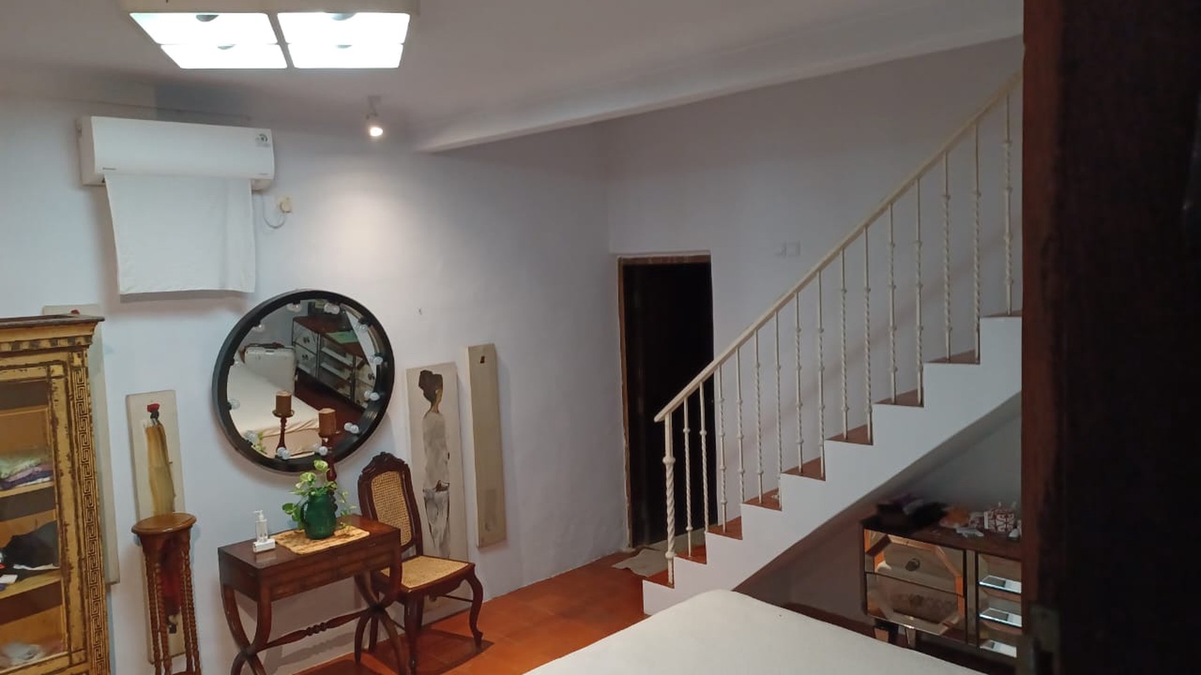 Homey House With Swimming Pool For Rent In Menteng