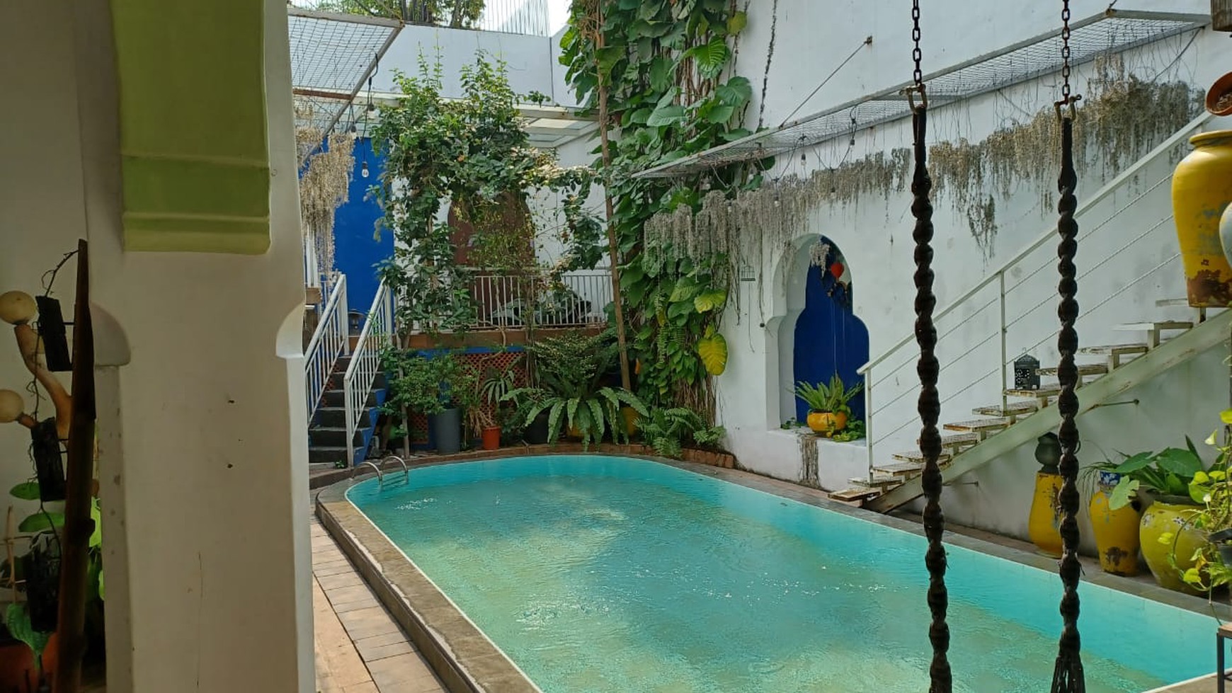 Homey House With Swimming Pool For Rent In Menteng