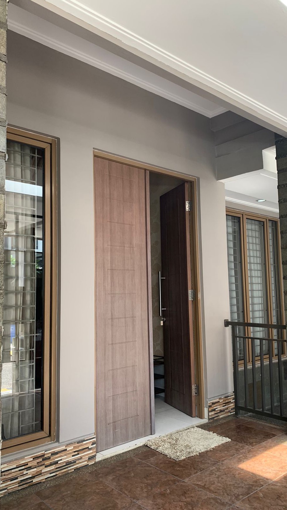 Rumah bagus, cantik, rapih dalam cluster di Bintaro Sektor 9.