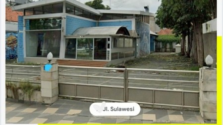 Disewakan Eks Resto  Surabaya Pusat - Jl.Sulawesi - Luas 858 m2 - Parkiran LUAS 