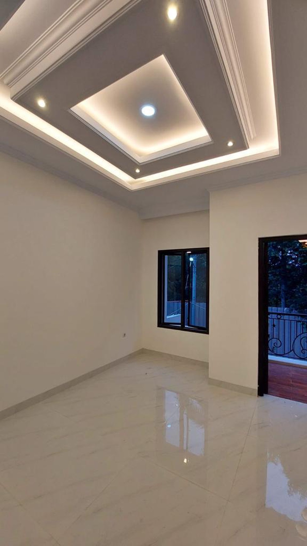 Rumah Bagus Di Sevilla Residence Lebak Bulus Jakarta Selatan