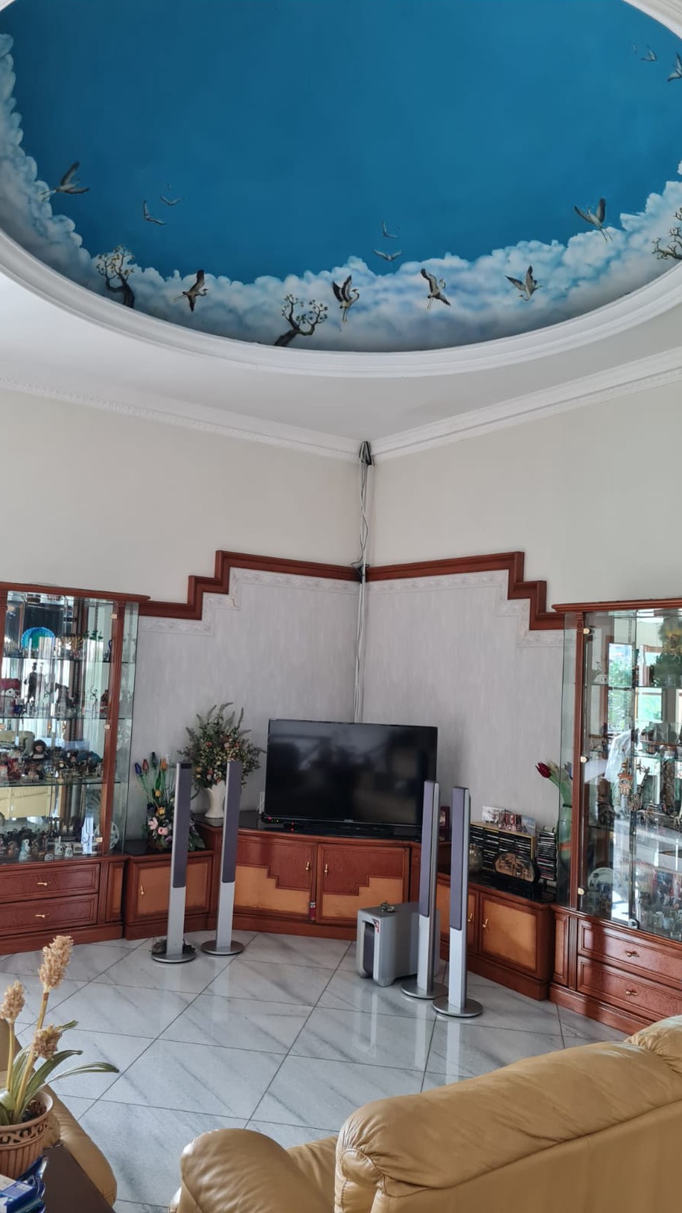 Rumah Lux Furnished di Komplek Setraduta, Bandung