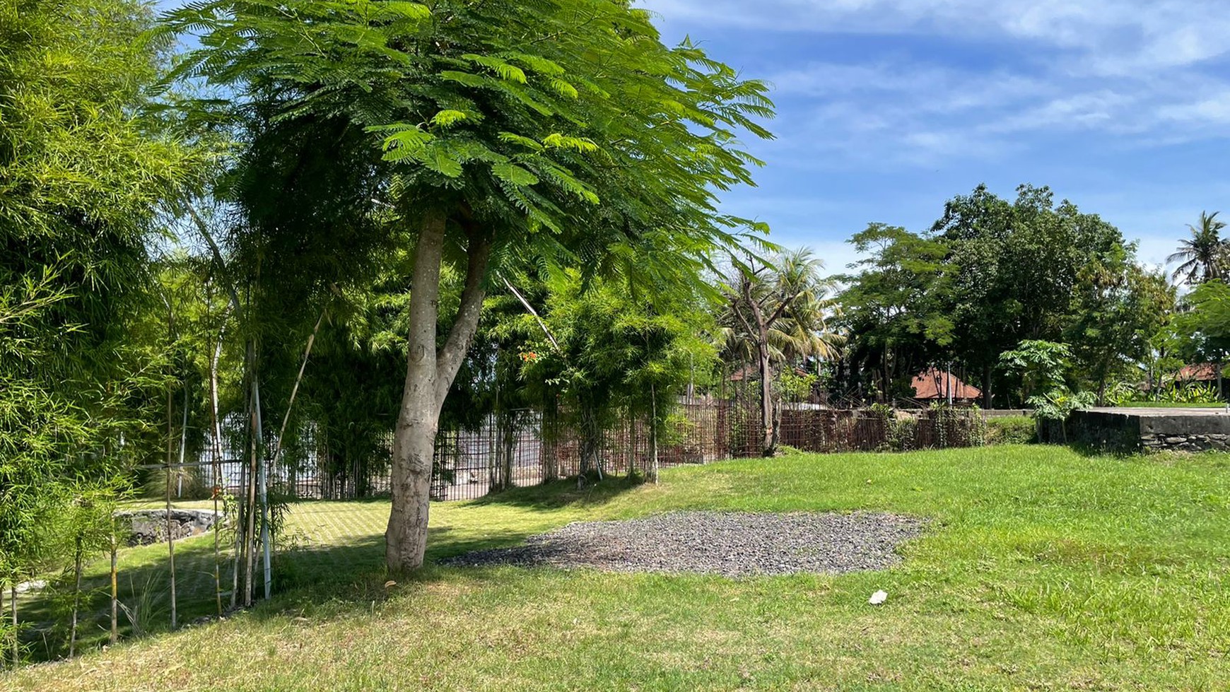 land and house  near Cemagi Beach