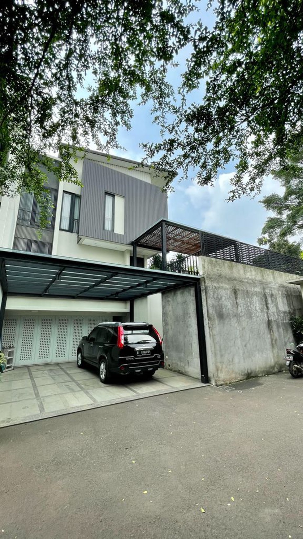 Luxury and comfortable house in cilandak jaksel