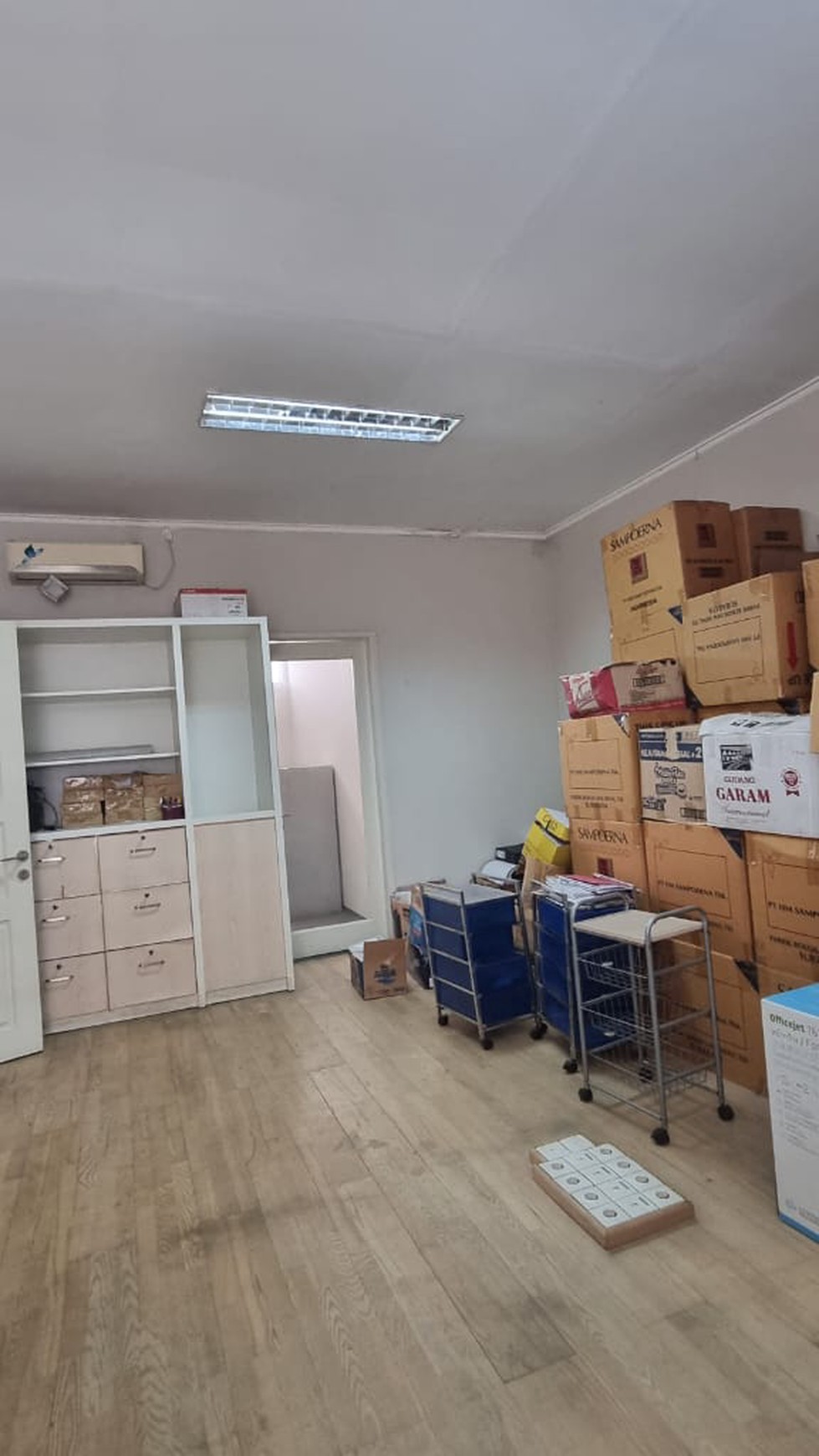 Disewakan rumah untuk kantor di Pondok indah