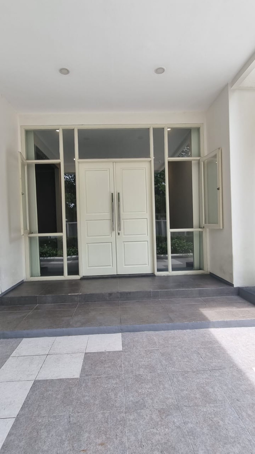 Disewakan rumah untuk kantor di Pondok indah